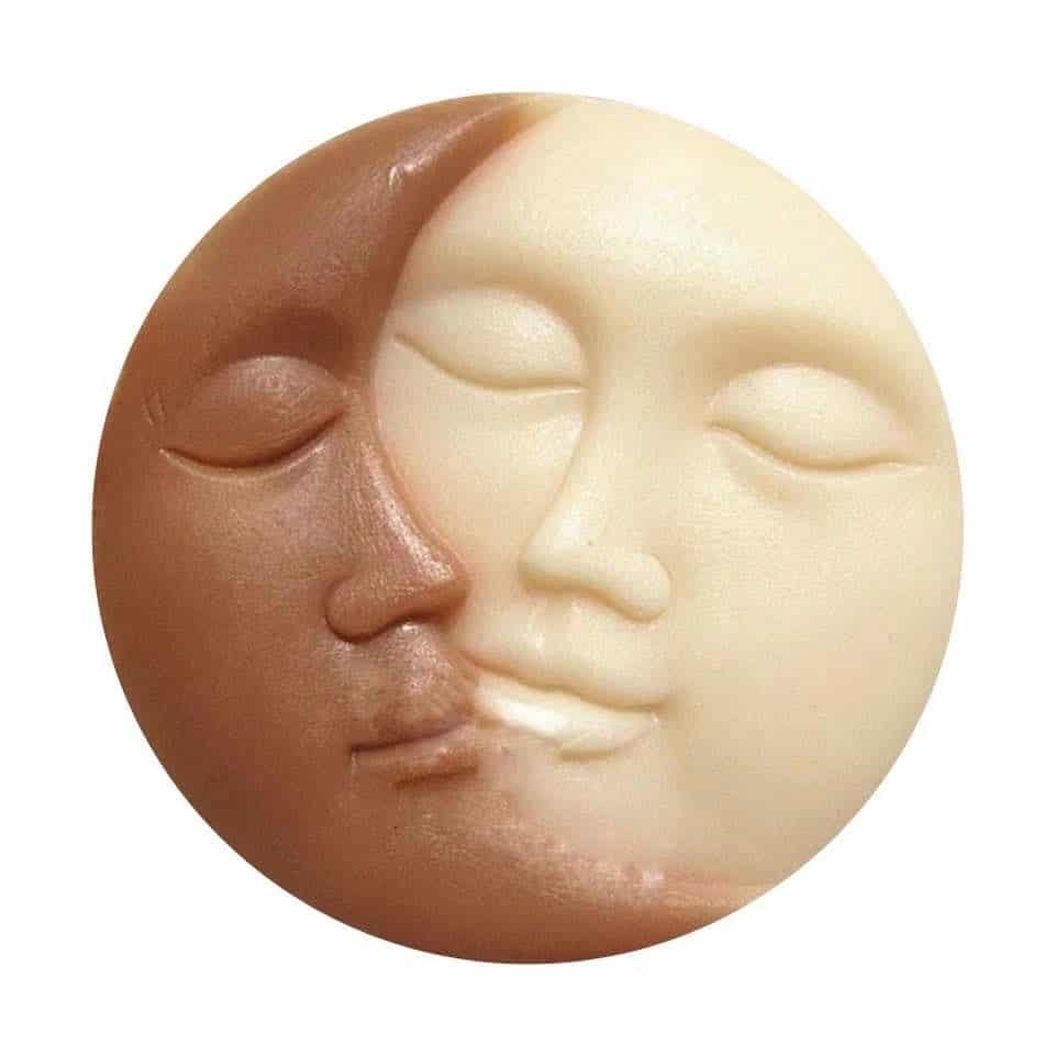 Moon Kiss Silicone Mould - FizzyWhiz